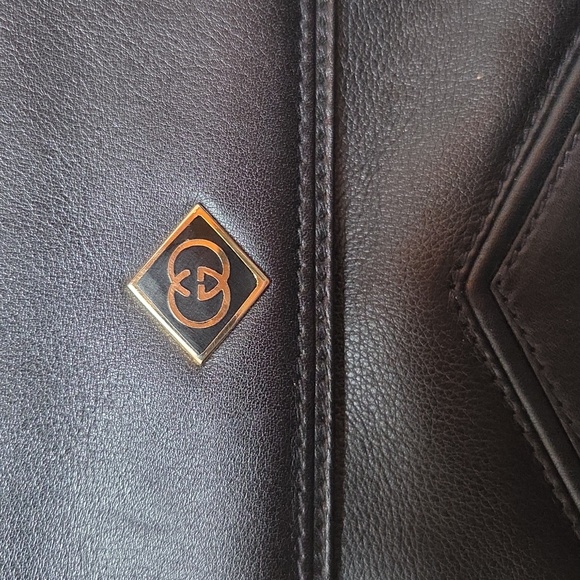 GUCCI 1970's Ultra Rare Collectable black leather clutch /crossbody/shoulder bag - Picture 9 of 17